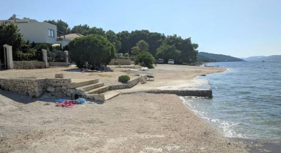 Okrug Gornji II beach