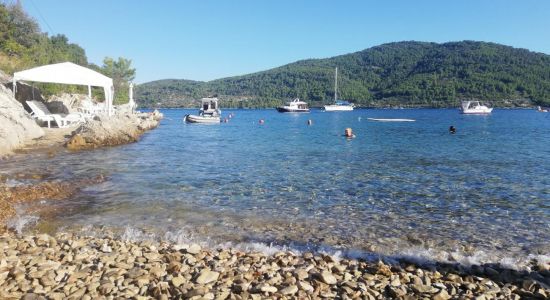 Mikulina Luka beach