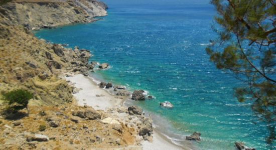 Kalogerou Arolithos beach