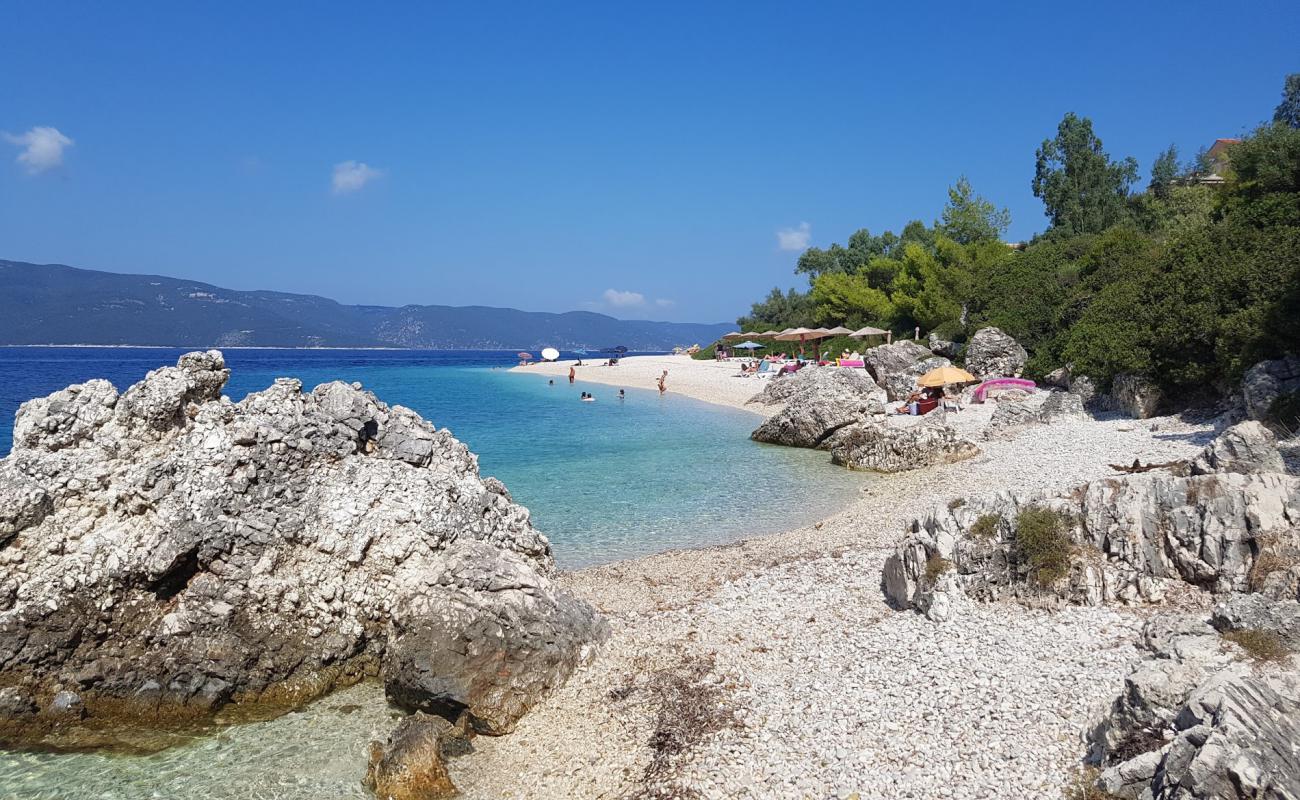 Aspros Gialos II beach