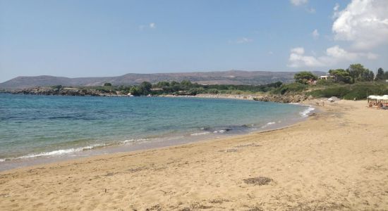 Vrachinari beach