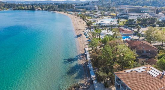 Les meilleures plages pour les fêtes sur la plage dans les îles grecques