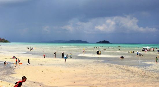 Melayu Beach