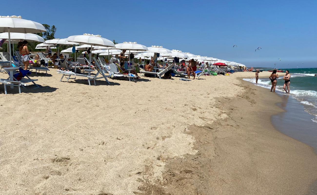 Playa larga de Crotone