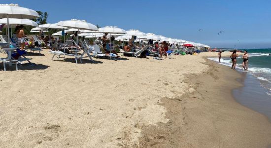 Crotone dolga Plaža