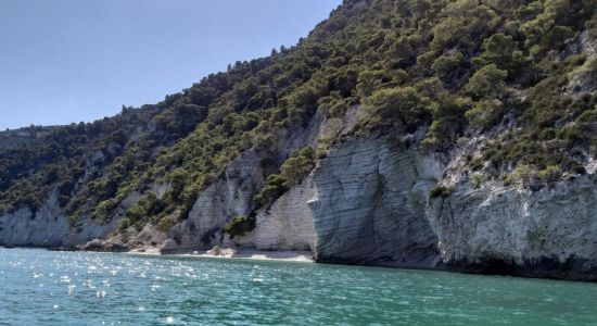 Baia delle Pietre Nere