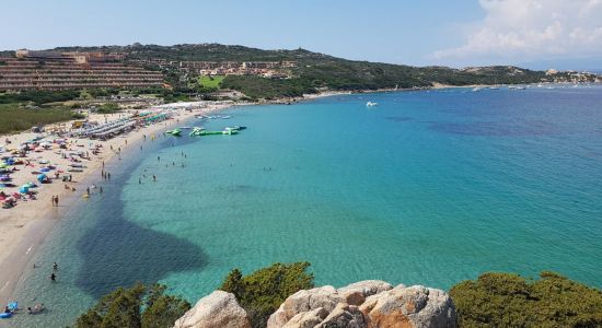 Top 8 praias da Sardenha com vistas para a Córsega