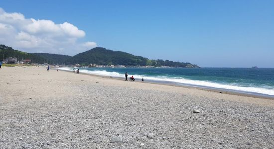 Shinchanggan Beach