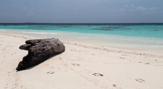 Vavvaru Island Beach