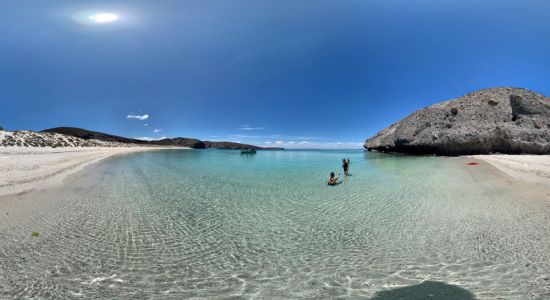 Playa Escamilla Guerrero