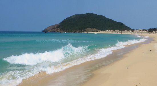 Hon Ngang Beach