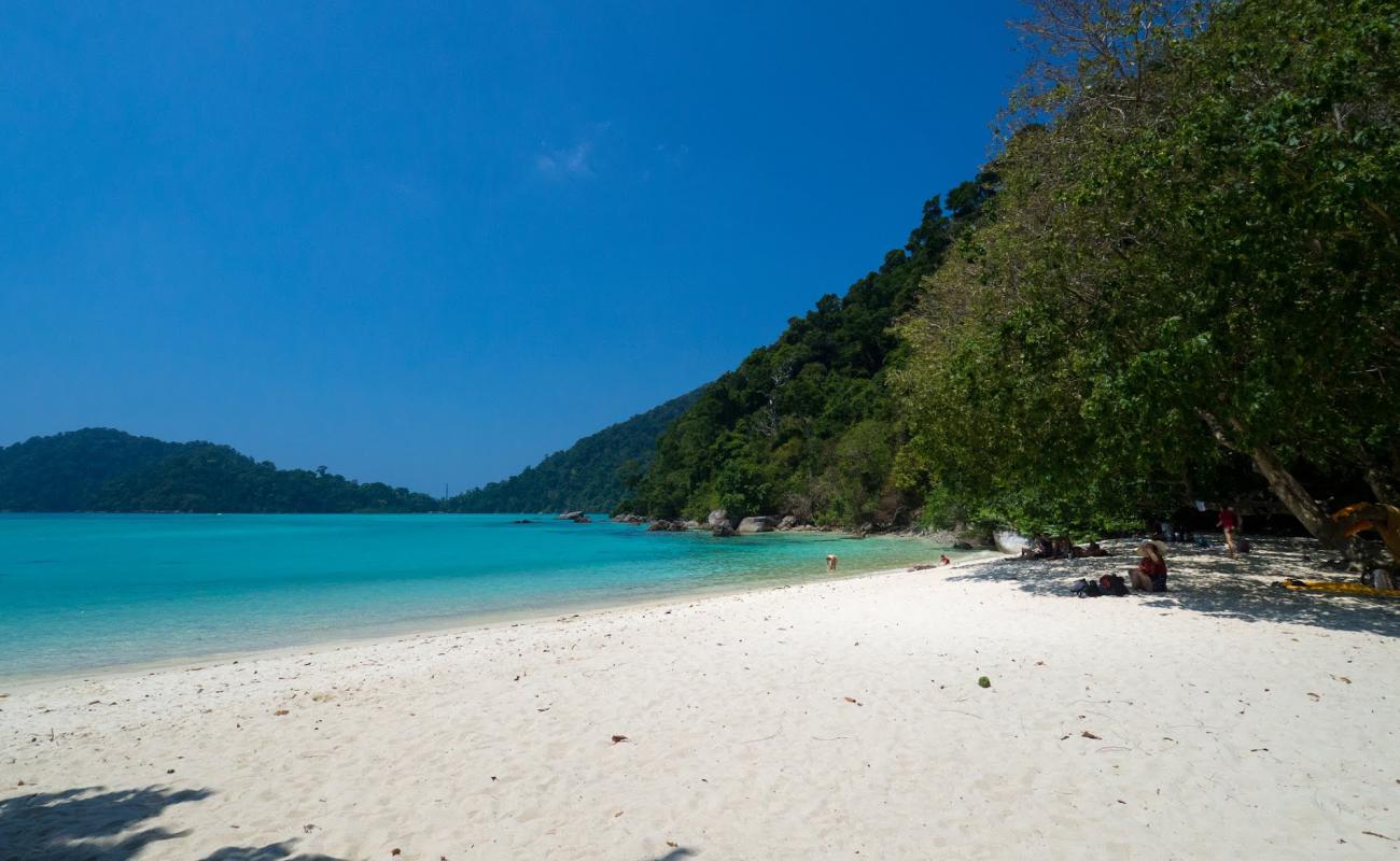 Praia de Chong Khat Bay