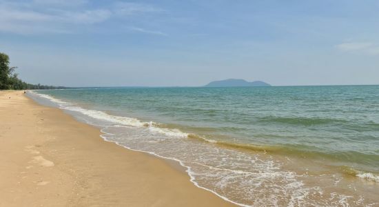 Suan Luang Beach
