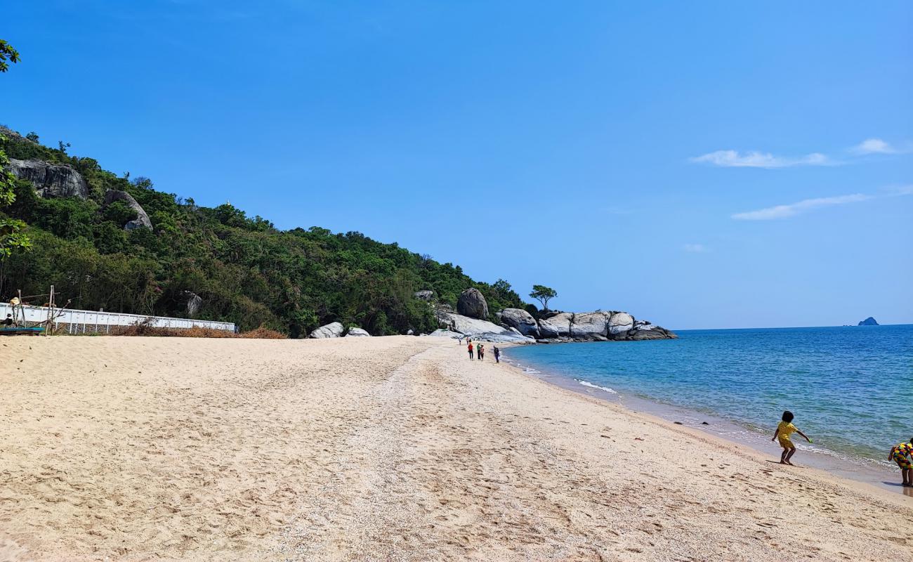 Sai Noi Beach