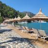 Yacht Classic Beach