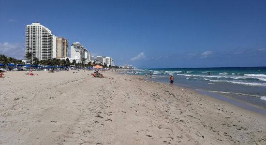 Las Olas beach