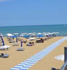 Beach 6 - British Flag
