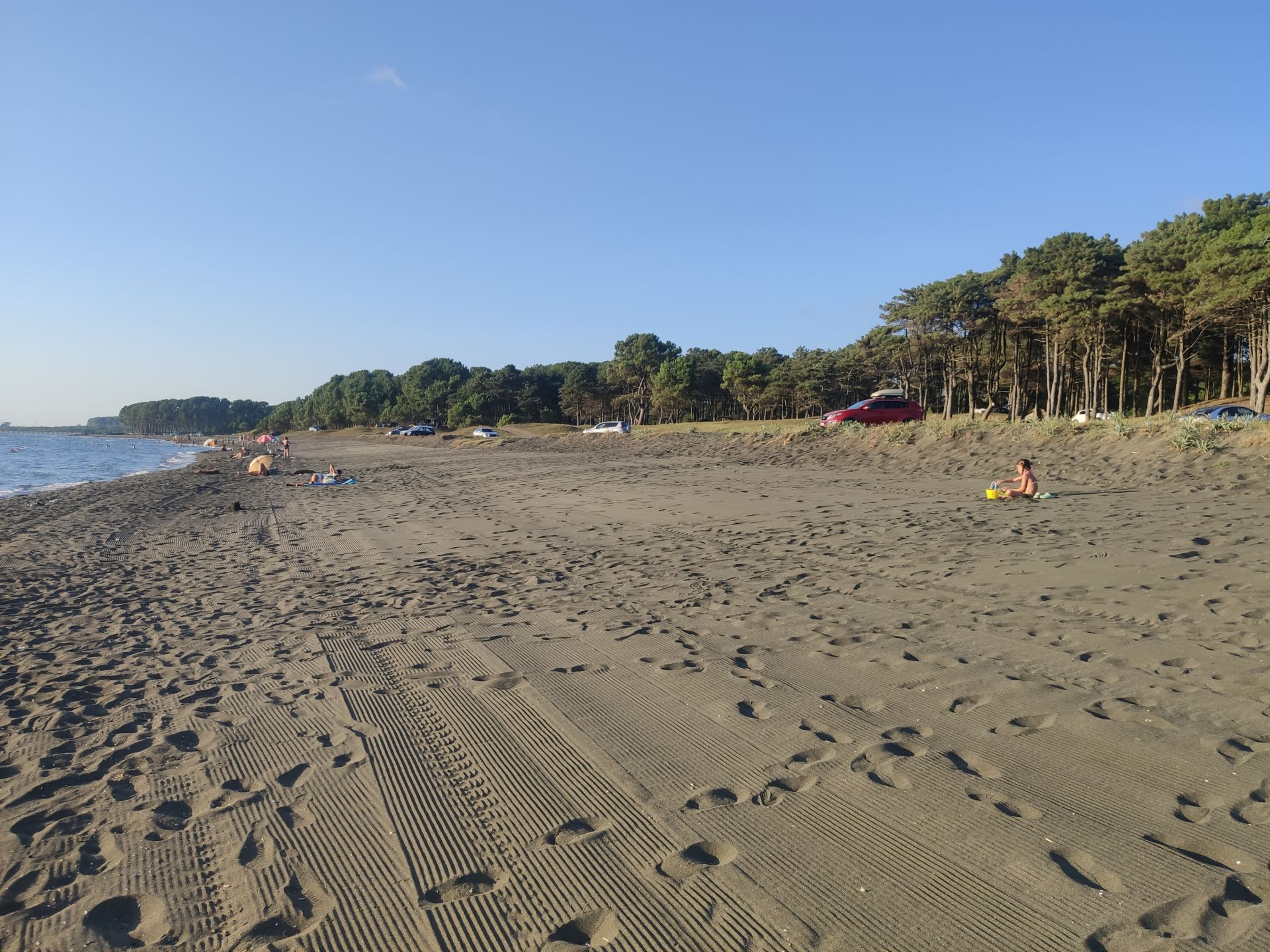 Foto van Ureki Nature beach met recht en lang