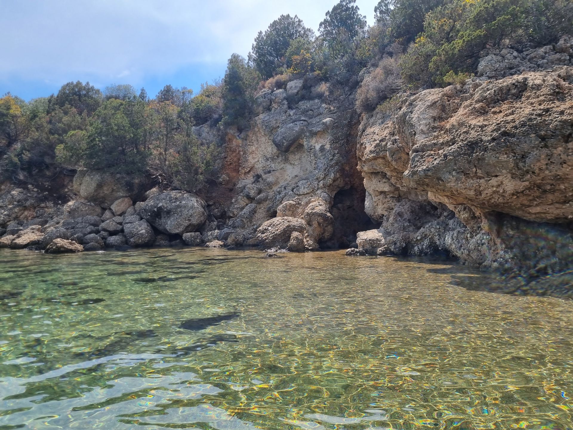 Foto di Marathi III beach con molto pulita livello di pulizia