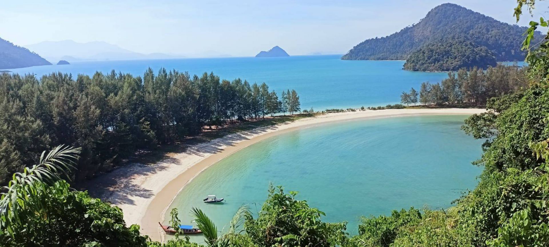 Photo of Bang Ben Beach - popular place among relax connoisseurs