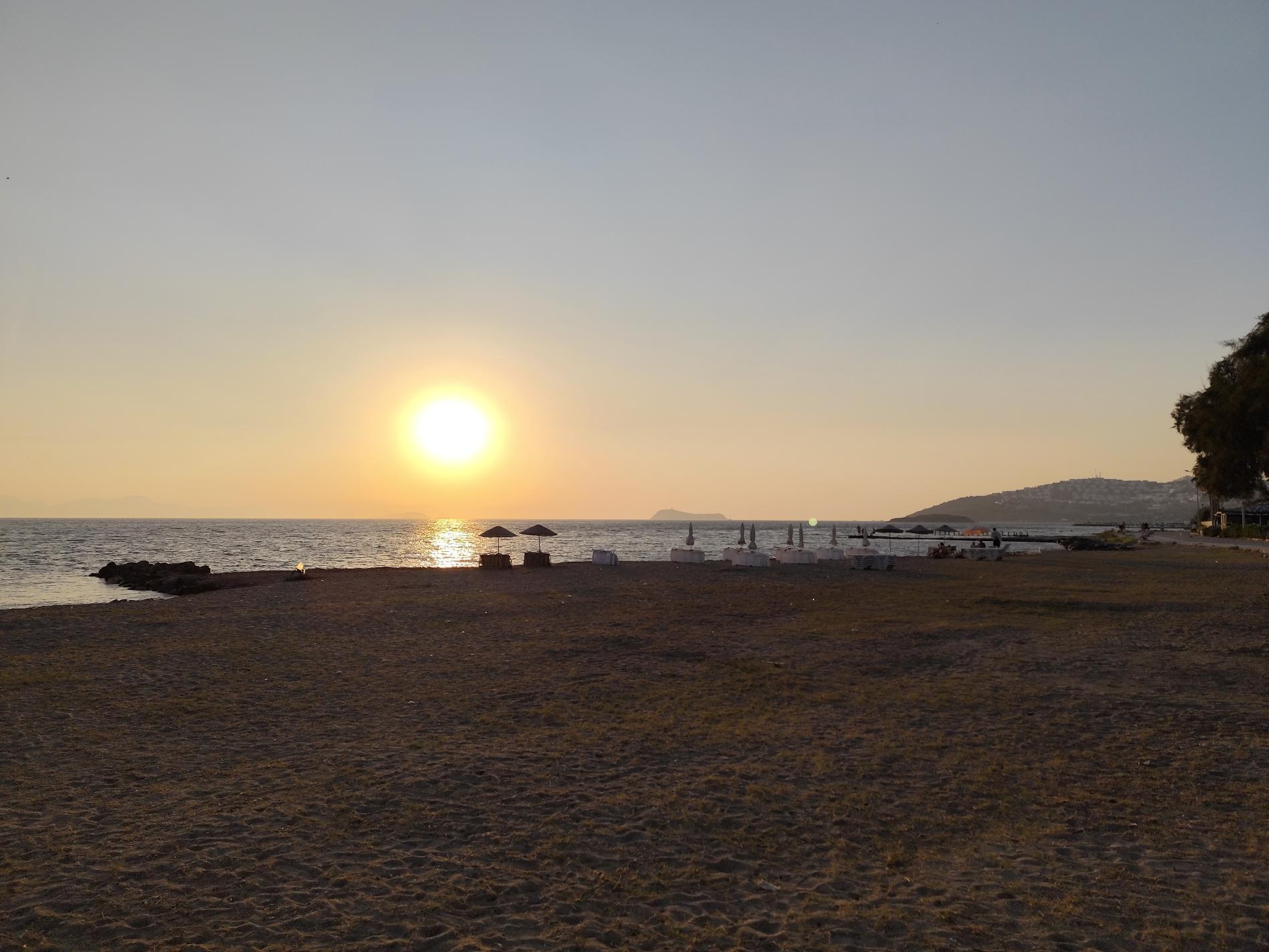 Foto de Ayvan beach III área de comodidades
