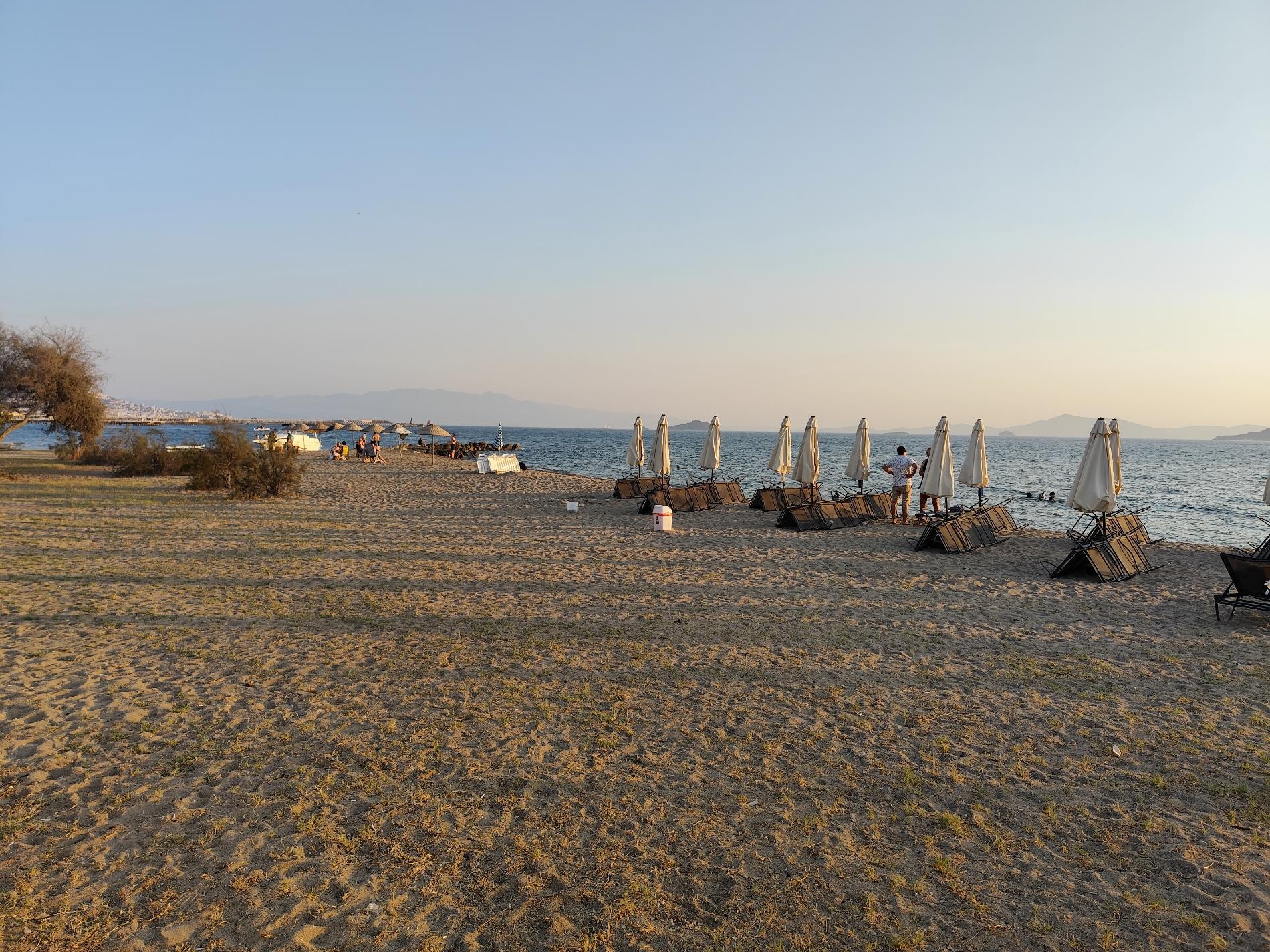 Foto de Ayvan beach III e o assentamento