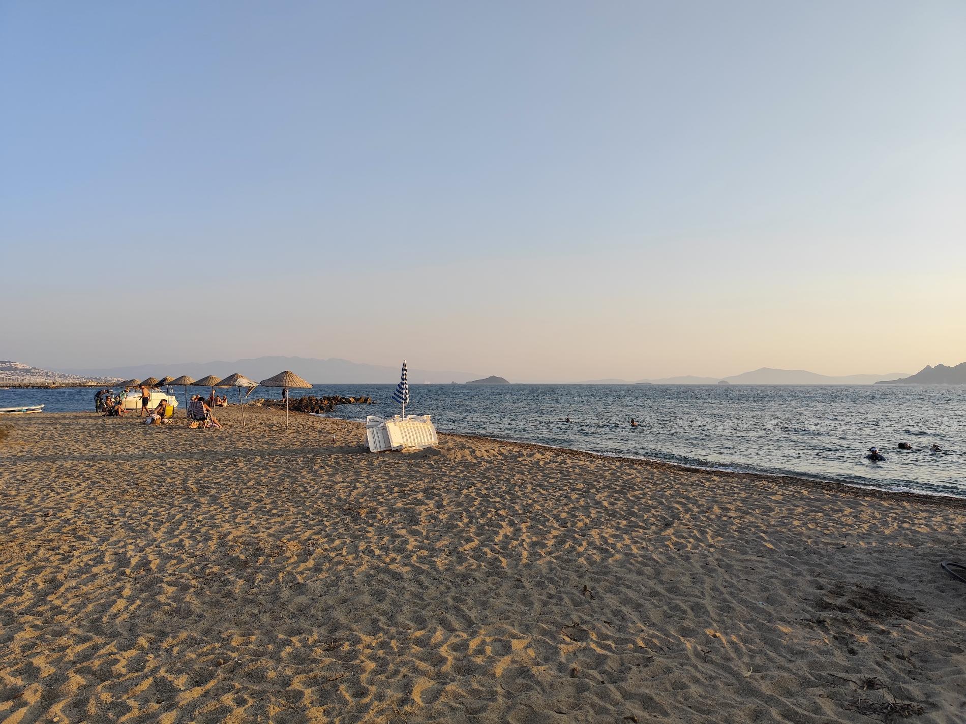 Foto de Ayvan beach III - lugar popular entre os apreciadores de relaxamento
