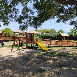 Valokuva Belek Public beachista. osittain hotellialue