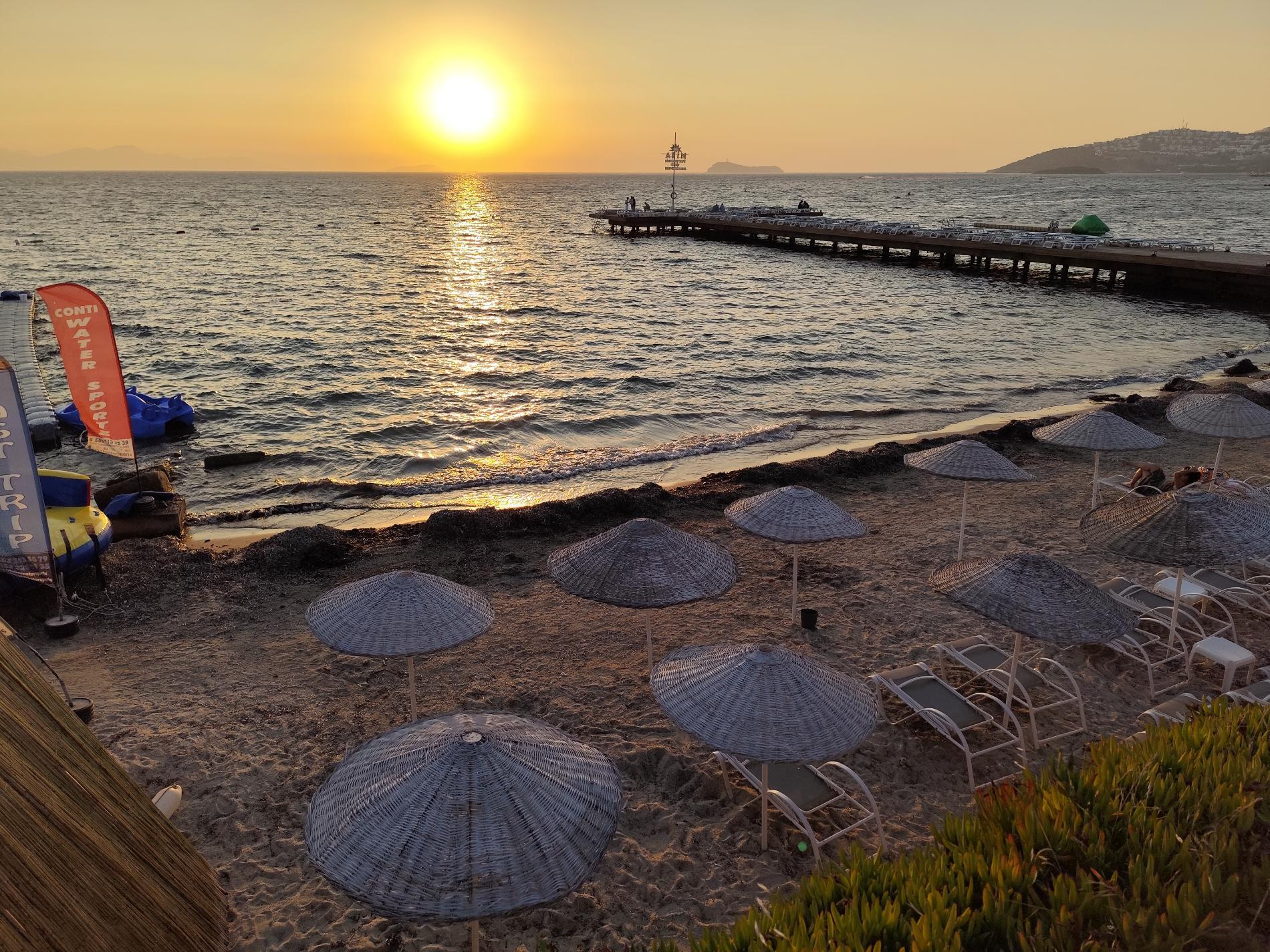 Fotografie cu Arin Beach zona hotelieră